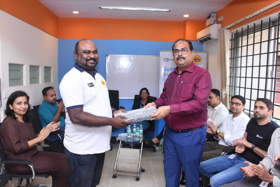 Marvell donates laptops to Magic Bus for skill development program